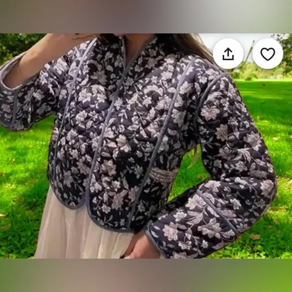 Floral Reversible Quilted Cotton Jacket: Oversized Boho Bomber - Picture 3 of 9